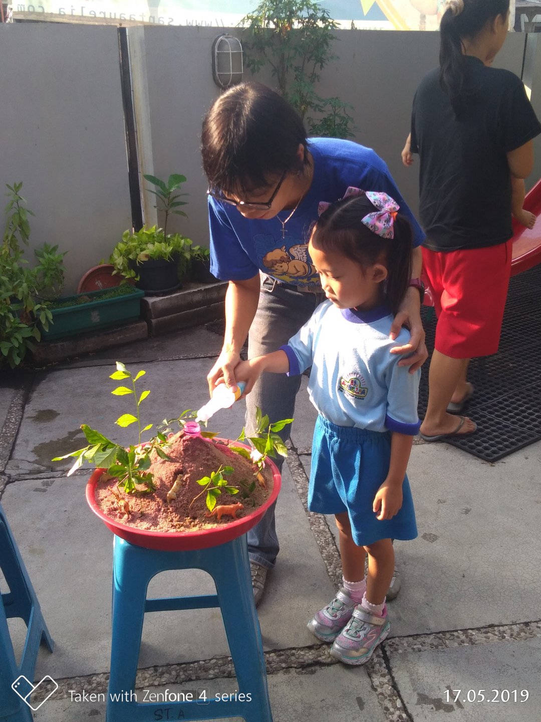 Praktek Gunung Meletus Foto